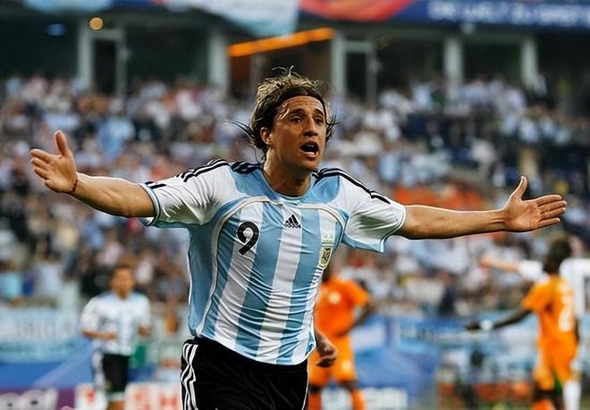 开云体育官网-今晨芝加哥公牛遗憾出局:意甲节点到来,态度坚定,赛季目标并未改变(卡尔皮意甲积分榜)