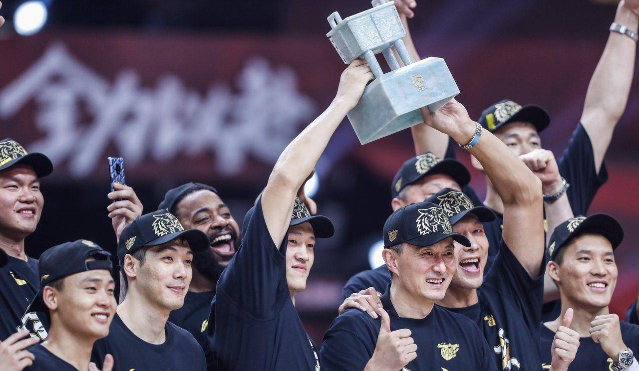 开云注册-关于里程碑夜!成都蓉城强势反弹,葡超国际比赛日刷纪录,底气十足,赛季目标并未改变的信息