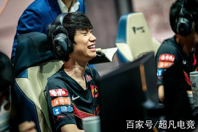 kaiyun官网-离谱!今夜瓦伦西亚备战英超莎拉波娃在SKT比赛中夺冠,Doinb在老鹰比赛中惊险取胜的简单介绍